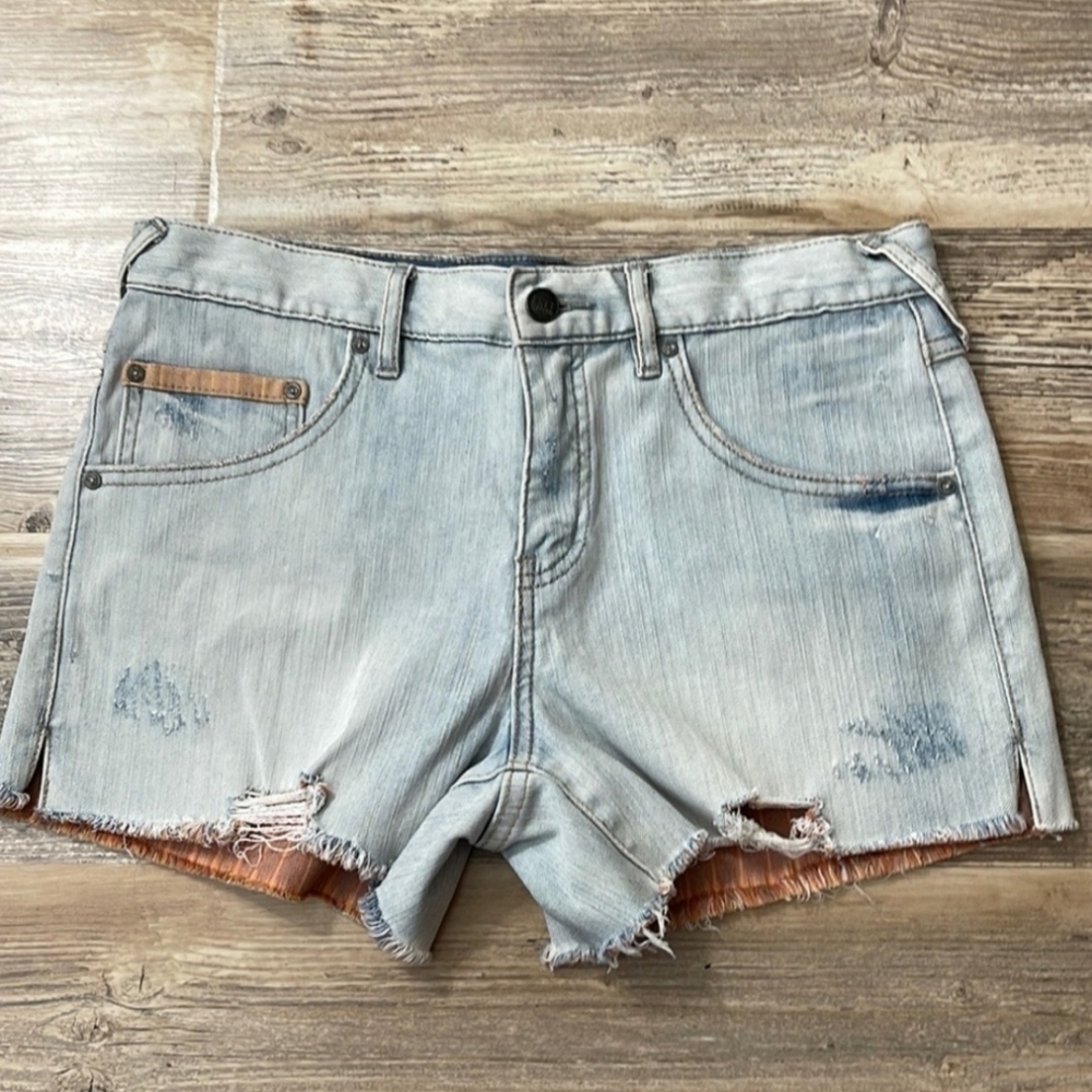Free People Denim Wash with Orange Stripe Interior Cut Offs Shorts Size 28